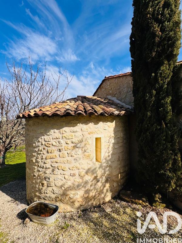 Maison - 211 m² - 7 pièces