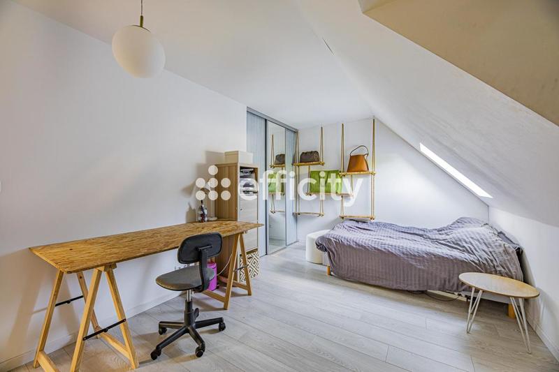 Pavillon - 158 m² - 5 pièces