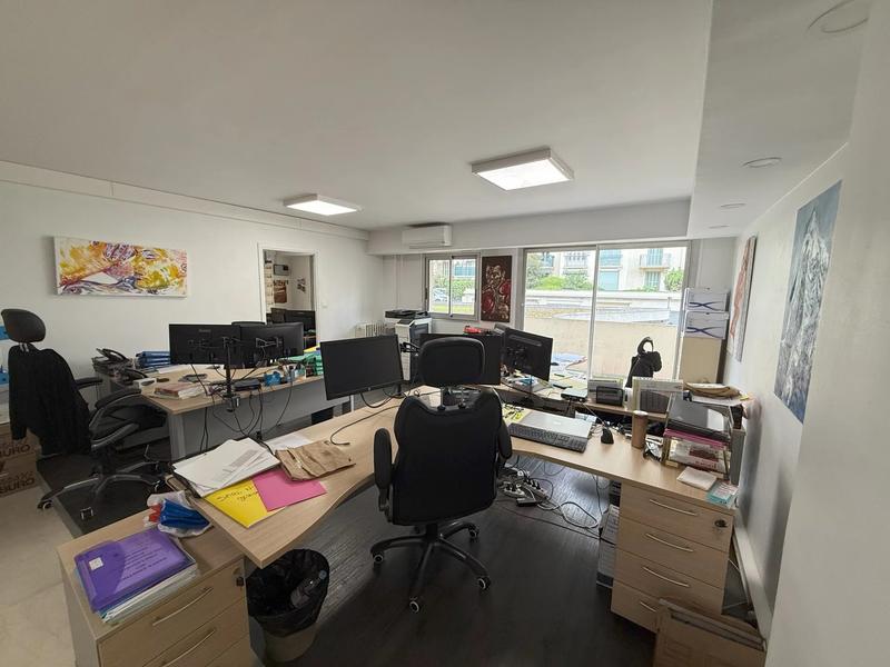 Appartement - 155 m² - 10 pièces