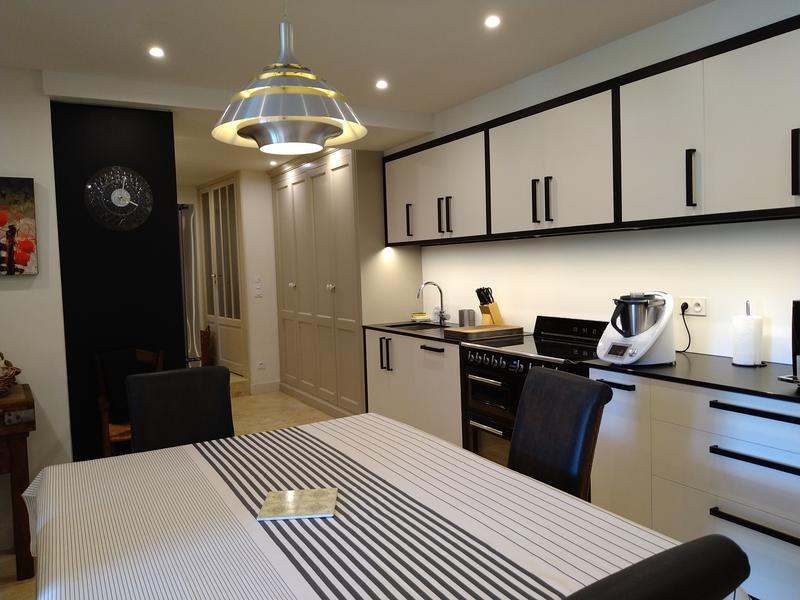 Maison - 240 m² - 7 pièces