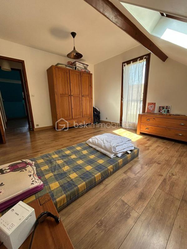 Maison - 95 m² - 5 pièces