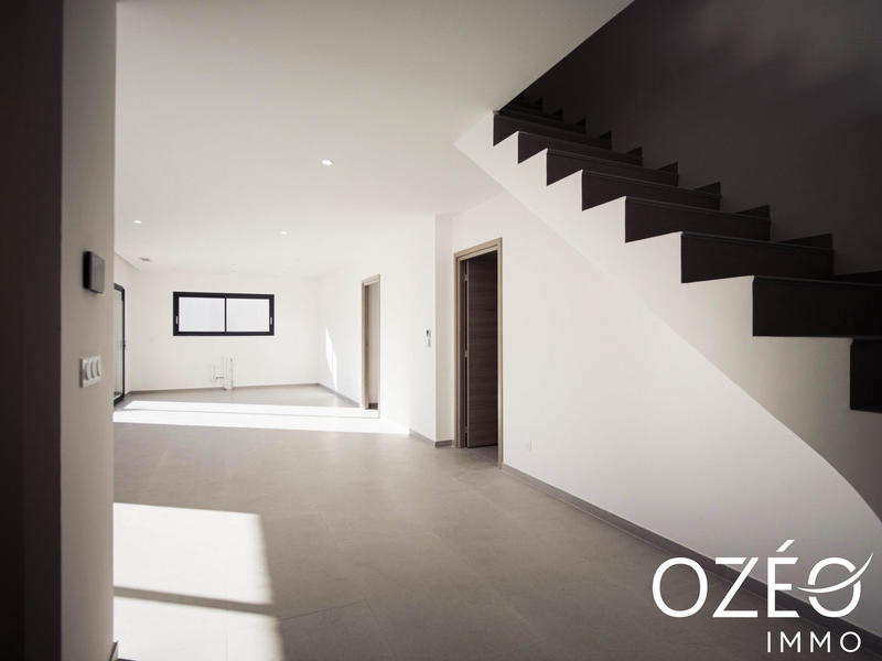 Maison contemporaine - 128 m² - 5 pièces