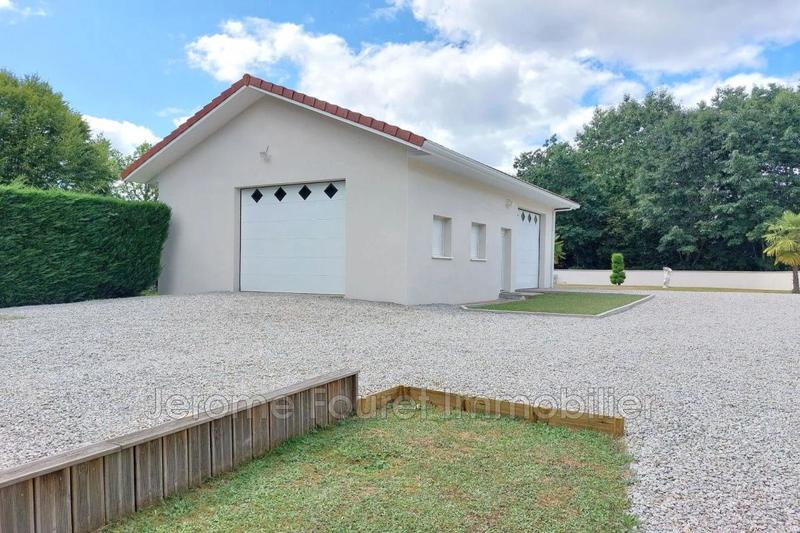 Maison - 250 m² - 5 pièces