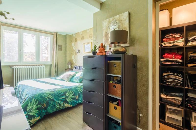 Maison - 230 m² - 10 pièces