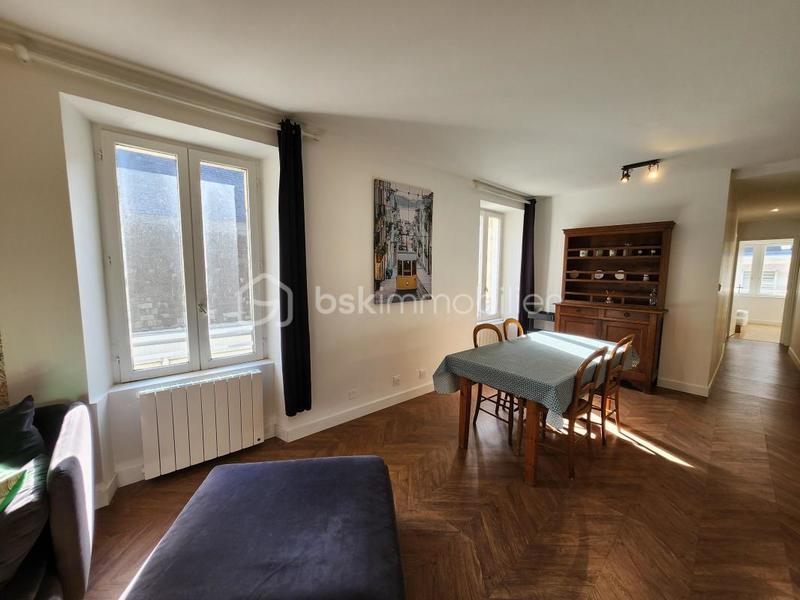 Appartement - 77 m² - 4 pièces