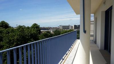 Appartement - 96 m² - 5 pièces