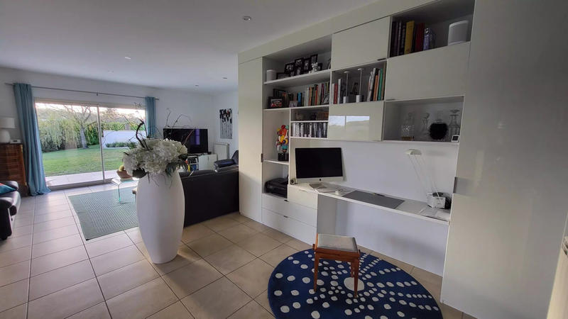 Maison - 204 m² - 5 pièces