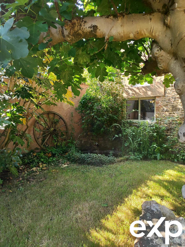 Maison traditionnelle - 225 m² - 7 pièces