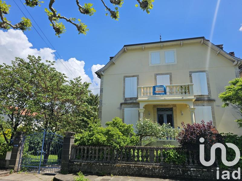 Maison de ville - 304 m² - 10 pièces