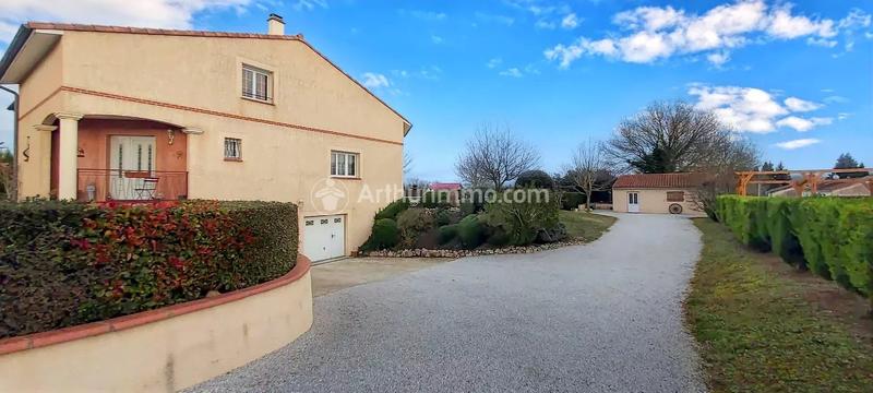 Maison - 273 m² - 8 pièces
