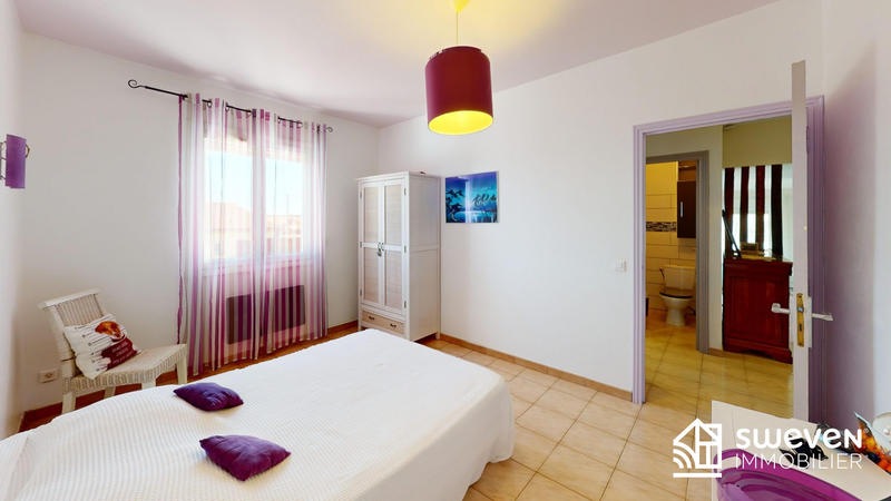 Villa - 185 m² - 9 pièces