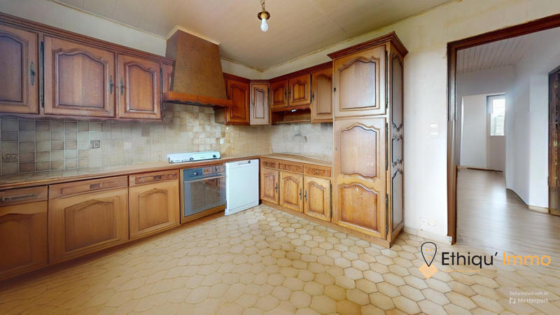 Maison ancienne - 151 m² - 6 pièces