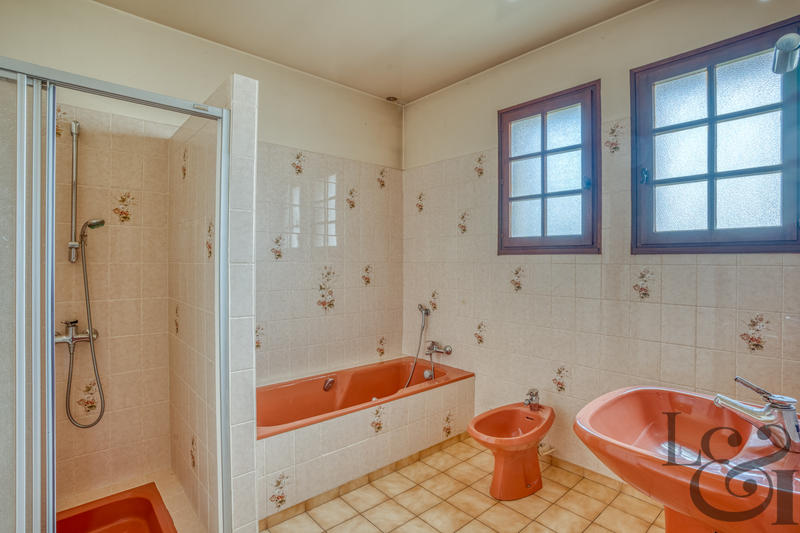 Maison - 98 m² - 4 pièces