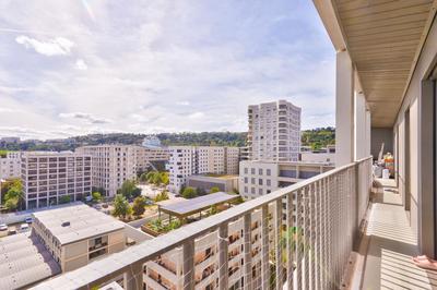 Appartement - 84 m² - 4 pièces