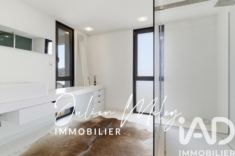 Maison de maîtres - 245 m² - 8 pièces