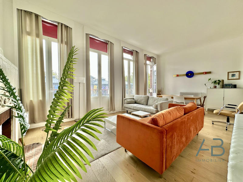 Appartement - 89 m² - 4 pièces