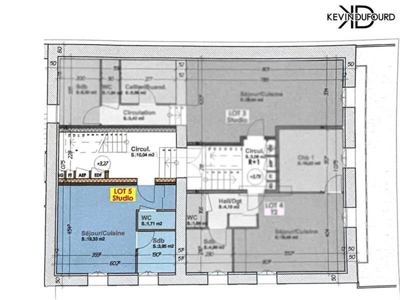 Studio - 25 m² - 2 pièces