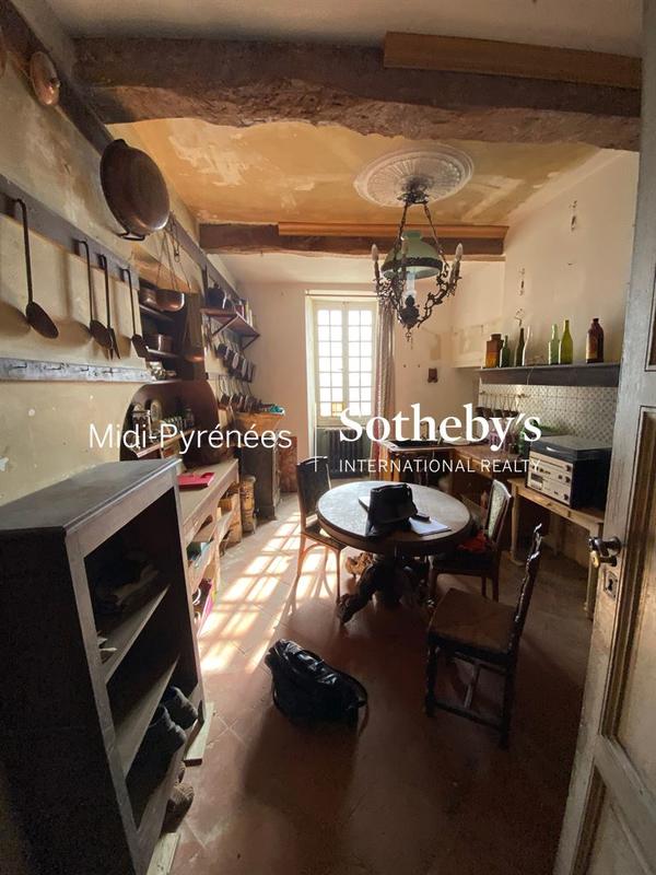 Château - 555 m² - 10 pièces