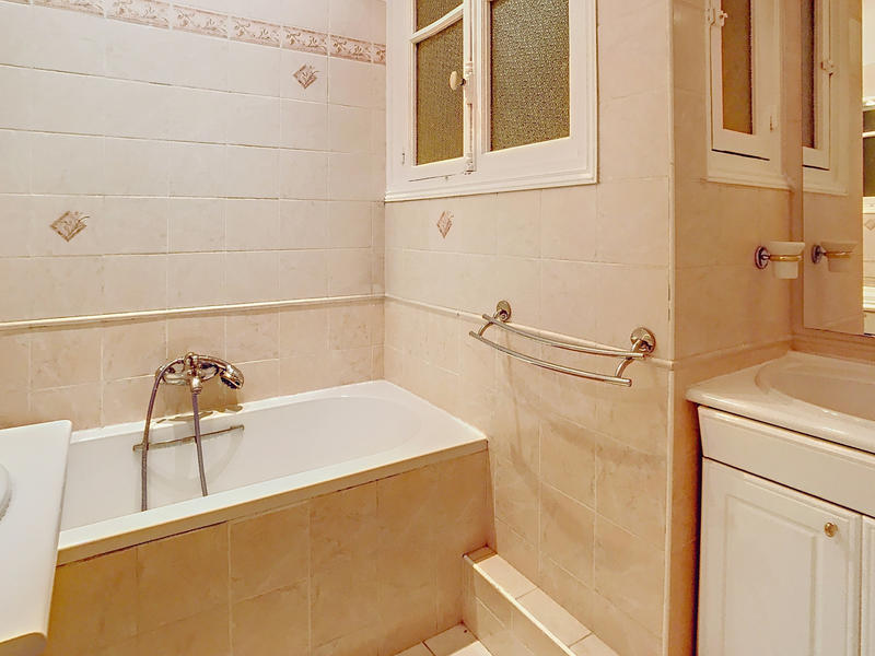 Appartement - 140 m² - 3 pièces