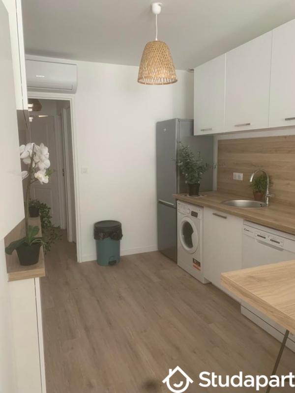 Chambre - 10 m² - 1 pièce