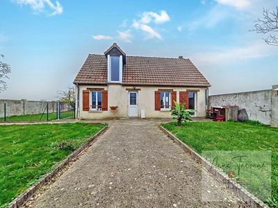 Maison - 98 m² - 3 pièces