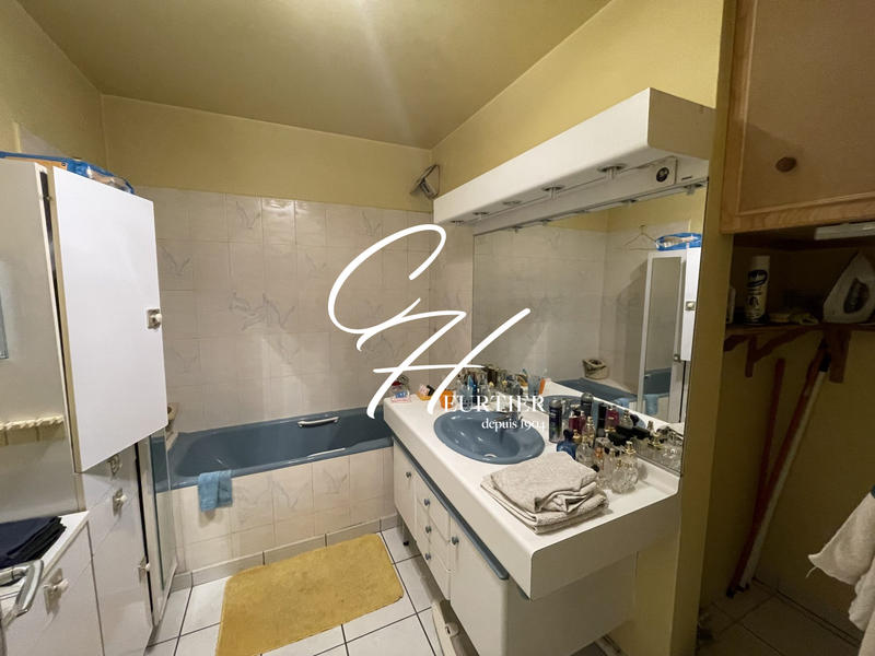 Appartement - 80 m² - 4 pièces