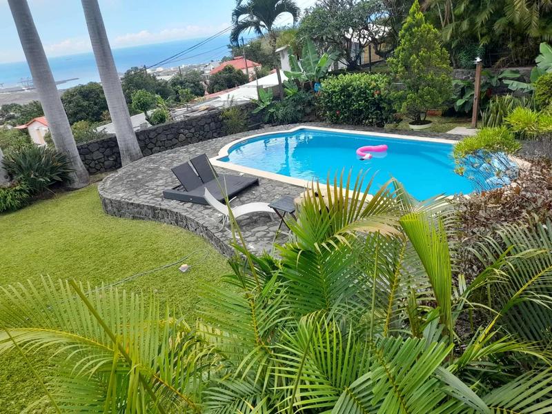 Maison chambre d'hôtes - 183 m² - 11 pièces