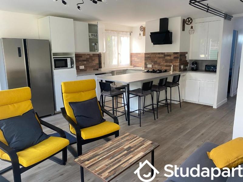 Chambre - 10 m² - 1 pièce