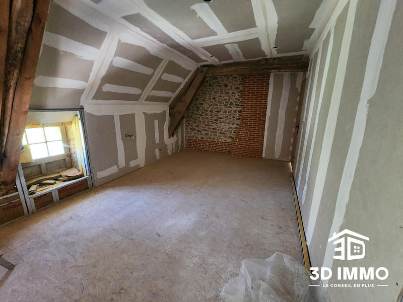 Maison - 305 m² - 7 pièces