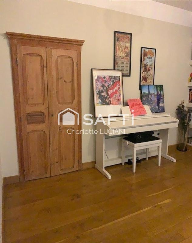 Appartement - 110 m² - 5 pièces