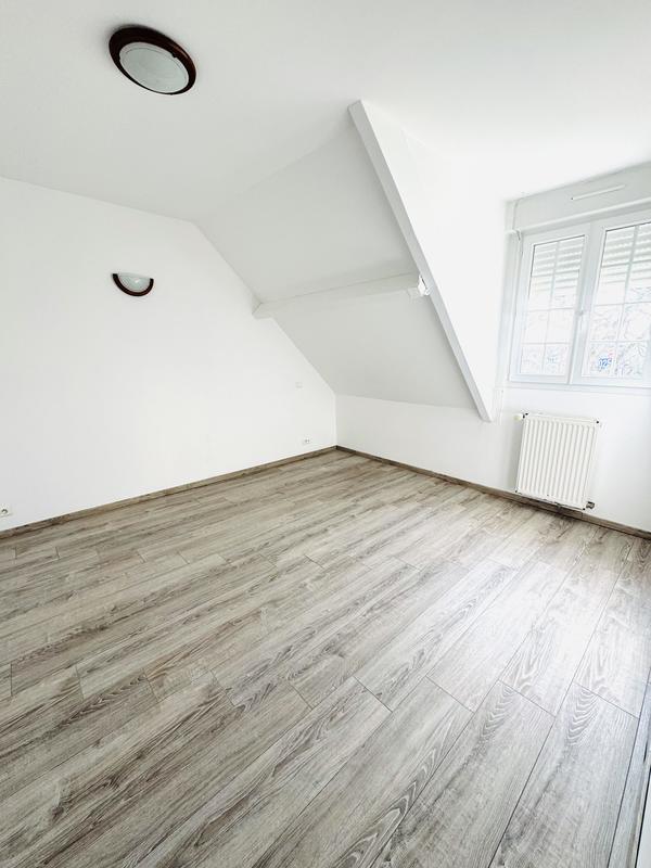 Maison - 150 m² - 8 pièces