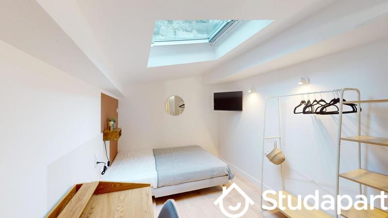 Chambre - 11 m² - 1 pièce