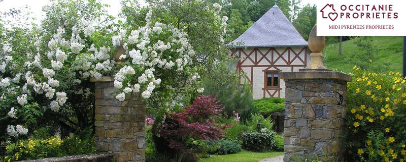 Propriété - 280 m² - 10 pièces