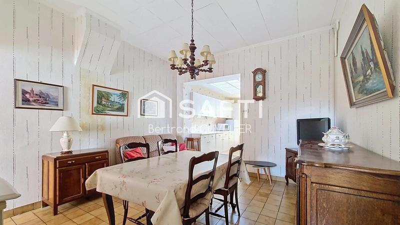 Maison - 99 m² - 6 pièces