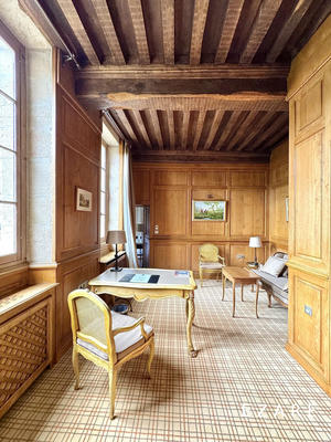 Maison - 380 m² - 11 pièces