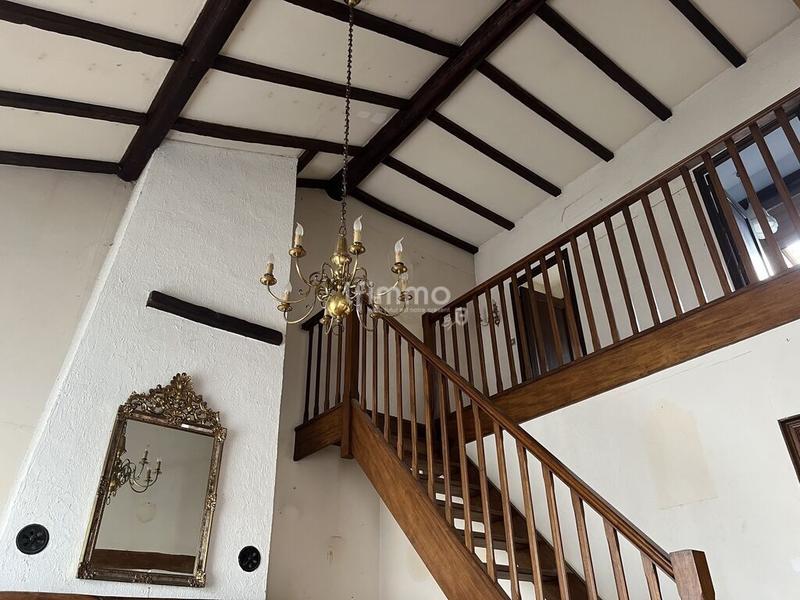 Maison - 290 m² - 11 pièces