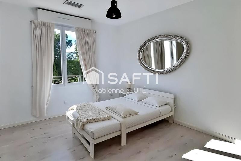 Maison - 177 m² - 6 pièces