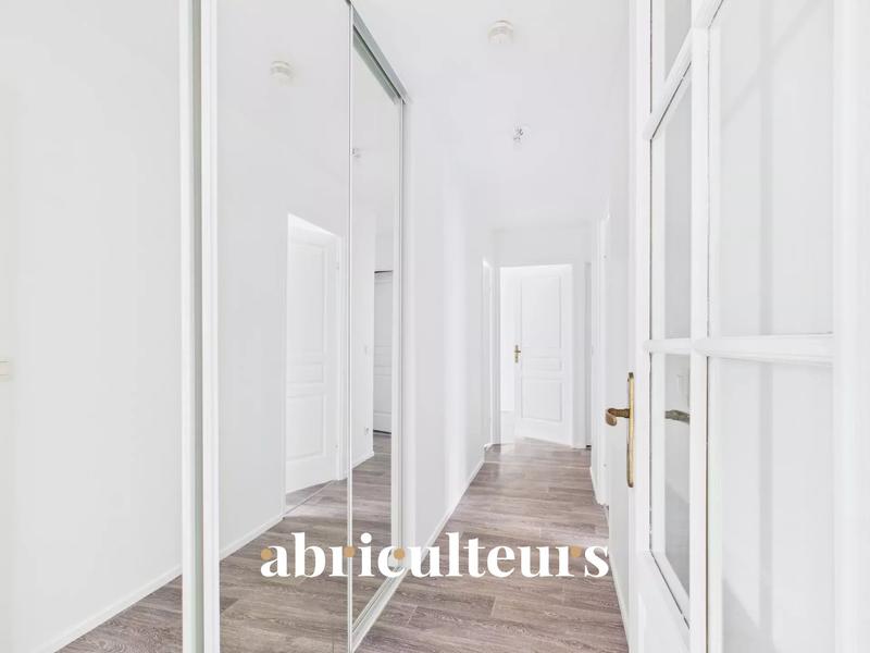 Appartement - 84 m² - 4 pièces