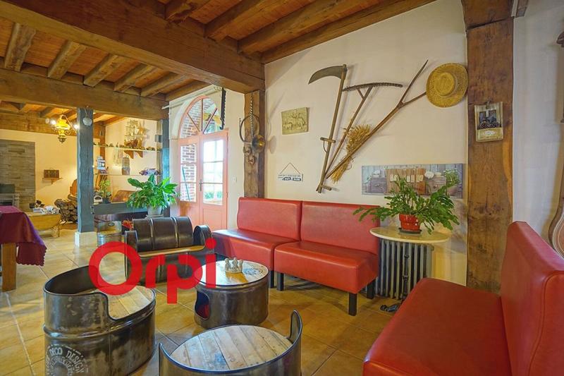 Maison - 300 m² - 5 pièces