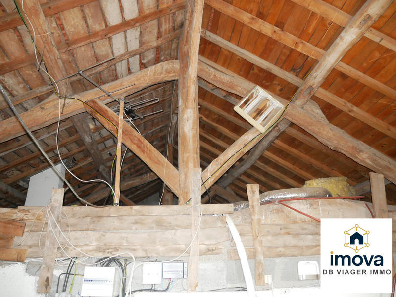 Viager - Maison ancienne - 125 m² - 7 pièces