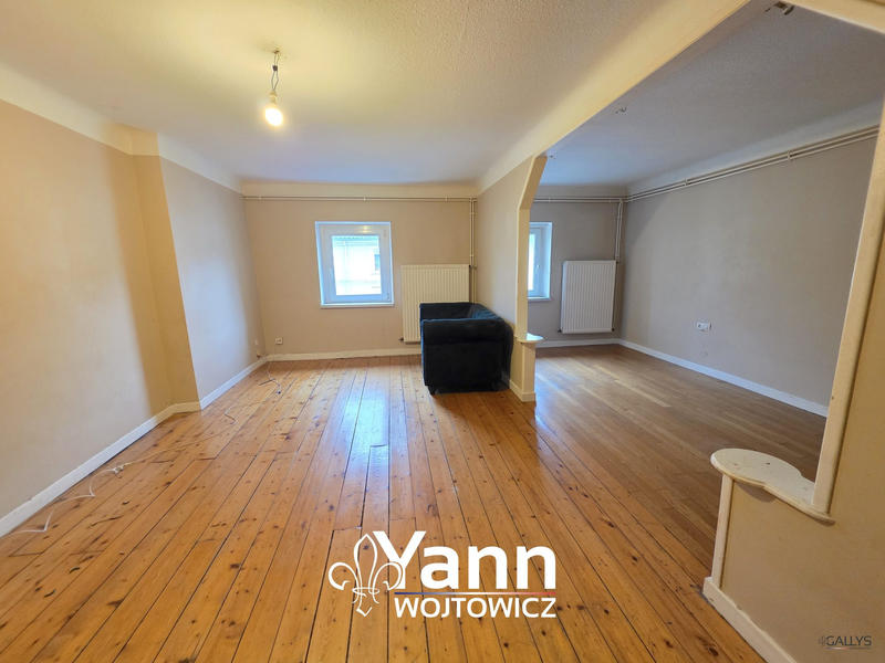 Maison - 350 m² - 11 pièces