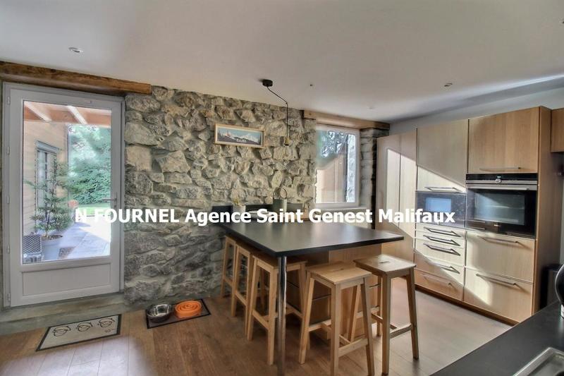 Maison - 150 m² - 5 pièces