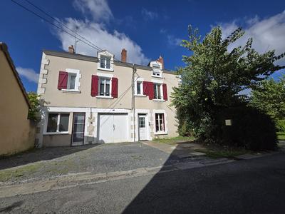 Maison - 166 m² - 8 pièces
