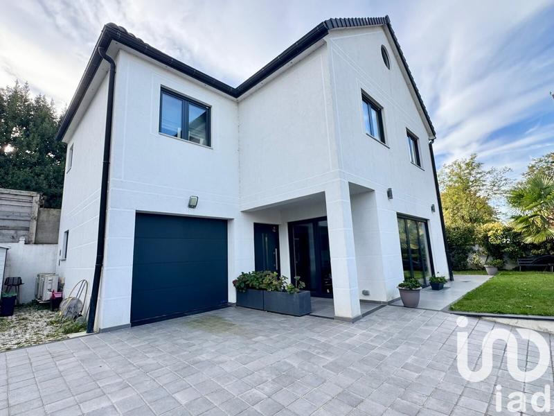 Maison - 140 m² - 5 pièces