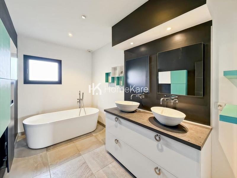 Villa - 140 m² - 5 pièces