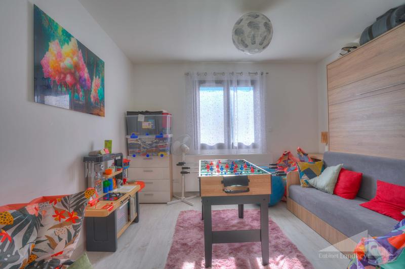 Maison - 121 m² - 5 pièces