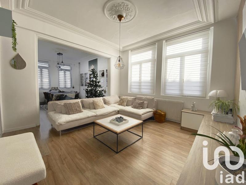 Maison - 187 m² - 9 pièces