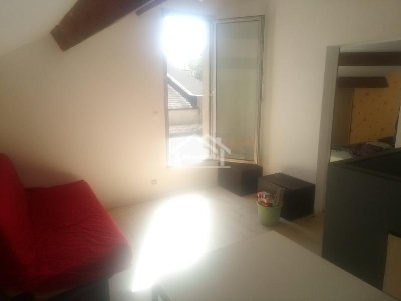 Maison - 228 m² - 12 pièces