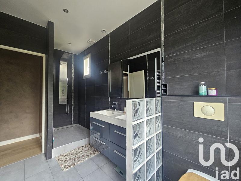 Maison - 146 m² - 7 pièces