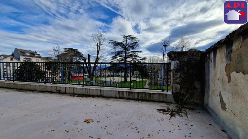 Appartement - 135 m² - 4 pièces